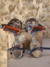ANCIENS PATINS A ROULETTES