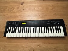 Synthétiseur 1989 KAWAI K1 II numérique et ondes PCM de couleur noire