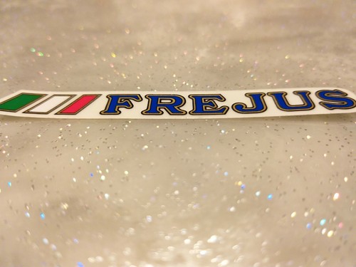 Autocollant frejus - autocollant,