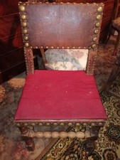 6 Chaises anciennes au modèle