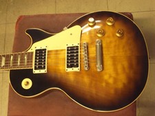 [Gibson] Guitare électrique Les Paul Classic Plus 1993 avec étui rigide d'ori...