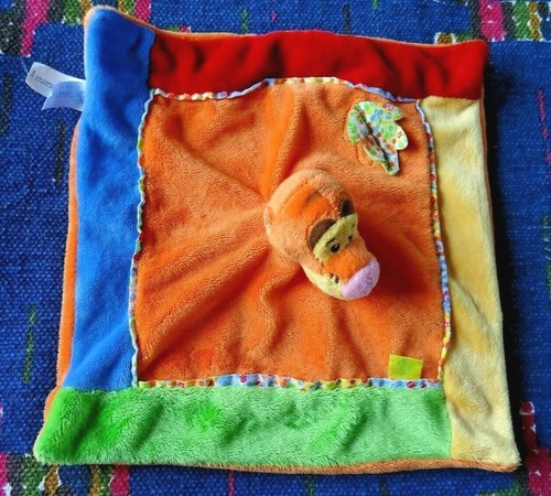 Doudou plat carre disney - vp/,