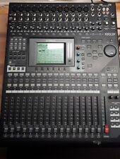 table de mixage yamaha 01v