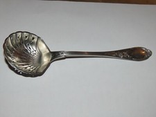 CUILLERE A SUCRE SOUPOUDREUSE