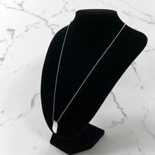 Collier pendentif étiquette