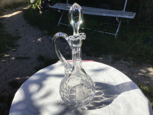 Ancienne carafe vin - À,