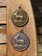 CHASSE  2 MEDAILLES COULEUR  BRONZE ET ARGENT LAPIN  RABBIT ANCIEN