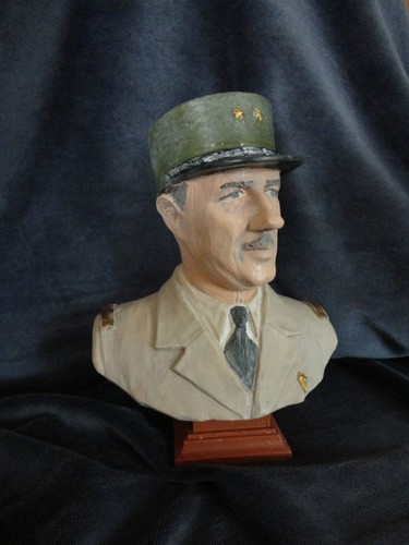 Buste général gaulle - du, de