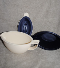 TUPPERWARE Saucière Thermo Duo Beige Bleu Maintien Au Chaud TTBE