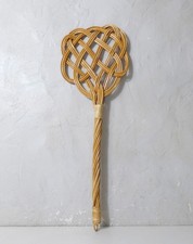 battoir à tapis en rotin vintage