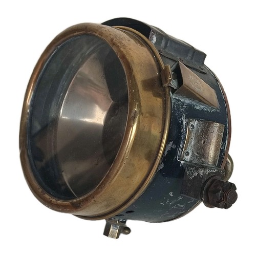 Ancien grand phare - , automobile