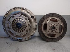 04B141031 kit butee pour SEAT