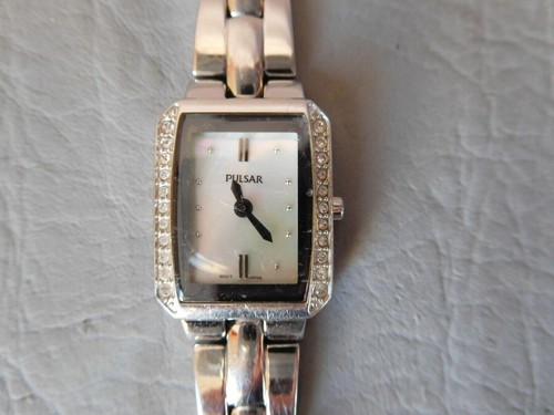 Pulsar montre bracelet grise - montre,