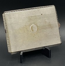 Ancien étui à cigarettes en métal argenté ou chromé, Art Déco