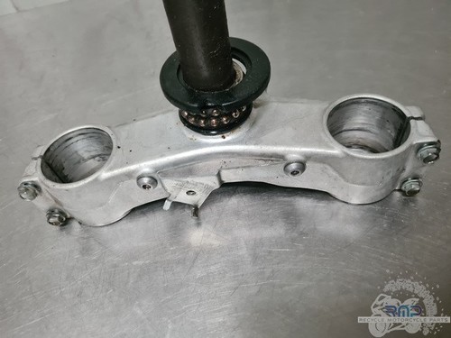 Té fourche inférieur - té,