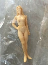 Modeler's Paddock Girls 1/20 Figurine Résine a Peindre .
