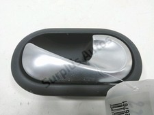 POIGNEE INTERIEURE PORTE ARRIERE DROITE RENAULT MEGANE 2 phase 2 / NE 226761