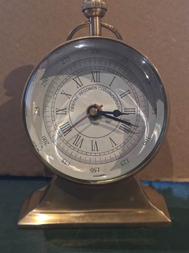 Ancien chronograph forme de - forme,