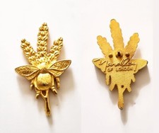 *RARE* Superbe pin's parfum