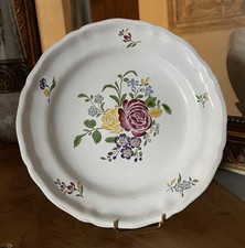 Rare Assiette  en faience de