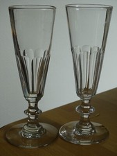 2 ANCIENNES FLUTES A CHAMPAGNE