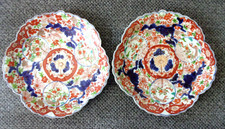 Paire d' anciennes assiettes