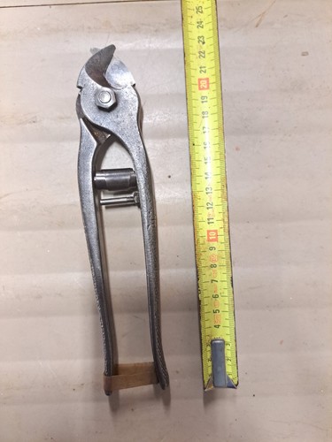 Pince coupante ancienne 2 - pince,