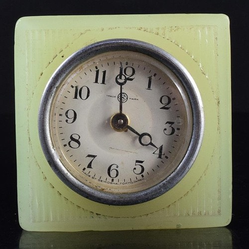 Horloge table remontage - table,