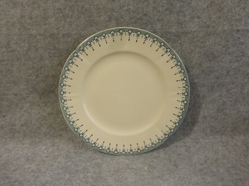 Assiette haute faïencerie - assiette,
