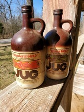 Strawberry glen wine jug - strawberry,