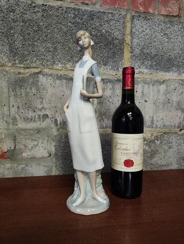 Statue vintage porcelaine - en,