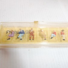 HO - PREISER 96 NEUF BOITE D'ORIGINE PERSONNAGES ASSIS