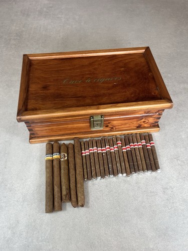 Boîte cigares bois avec - à,