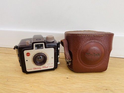 Vintage kodak brownie holiday - brownie,