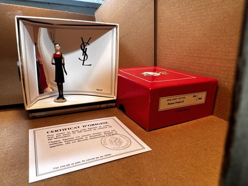 Pixi mode figurine - -, yves