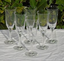Lalique - Service de 6 flûtes à champagne en cristal modèle Trèves Haut. 19 cm
