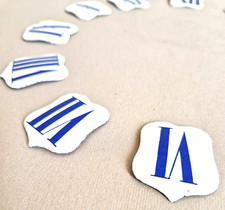 12 chiffres romains sur plaque émaillé d'époque XVIIIème pour cartel ou horloge.