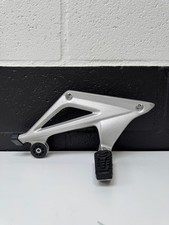 Platine repose pieds arrière droite pour BMW R 1200 2025 RT ABS