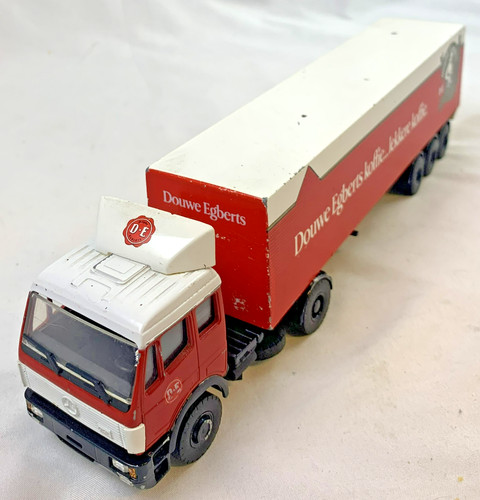 Lion toys mercedes benz - lion, mercedes-benz