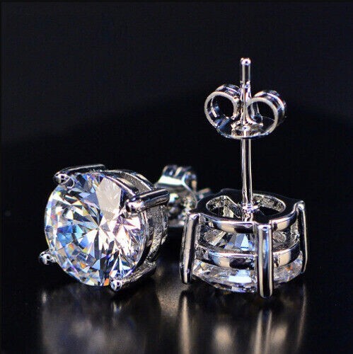 Clous solitaire diamant blanc