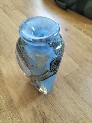 Vase triangulaire verre - en,