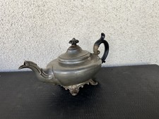 Théière ancienne en étain -