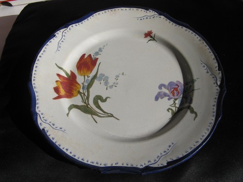 Assiette plate signée - signée, olga"