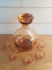 Service a liqueur rose 1950 avec ces cinq petit verres