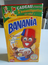 ANCIENNE BOITE BANANIA AVEC LE CADEAU LES 2 BANANETIQUETTES EN RELIEF