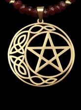Collier rubis , pentagramme et lune , wicca , spiritualité, protection.