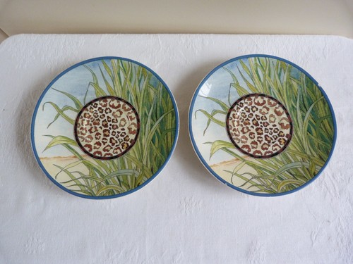 Dessous tasses à - de,