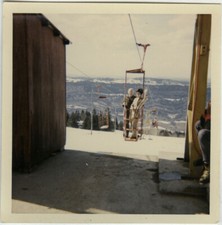 PHOTO ANCIENNE - VINTAGE SNAPSHOT - CURIOSITÉ TÉLÉSIÈGE TÉLÉPHÉRIQUE MONTAGNE 