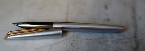 Tres beau stylo plume - beau,