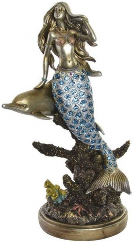 Figurine statuette statue
